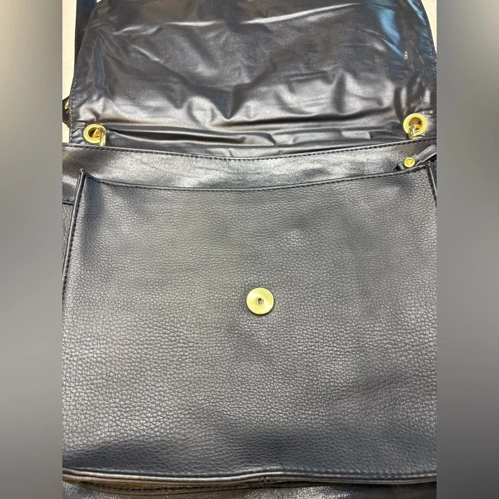 Vintage Moda Italia Venezia Black Leather Crossbody Bag - Picture 3 of 9